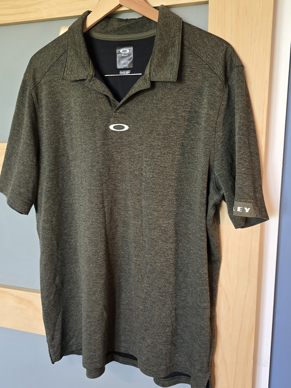 Oakley Men's Dark Olive Green Heather Polo